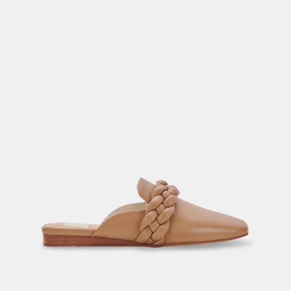 Dolce Vita Women's Beige Branded Flats - Size 6